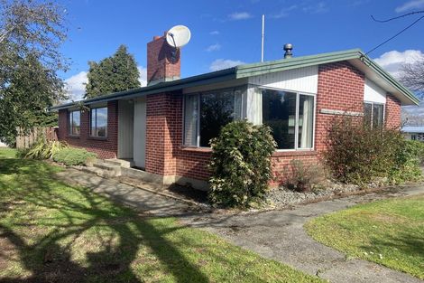 Photo of property in 32 Surrey Street, Mossburn, 9792