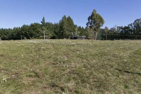Photo of property in 654b Tukairangi Road, Kinloch, Taupo, 3385