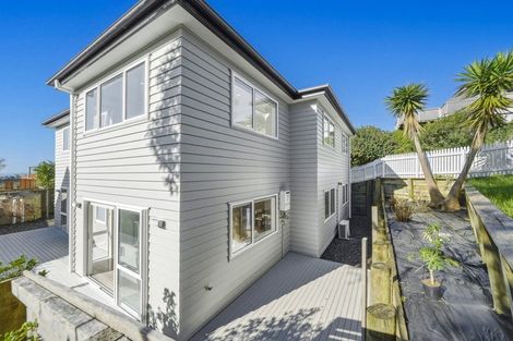 Photo of property in 152a Weatherly Road, Torbay, Auckland, 0630