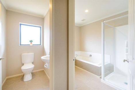 Photo of property in 2 Varsity Heights, Fitzherbert, Palmerston North, 4410