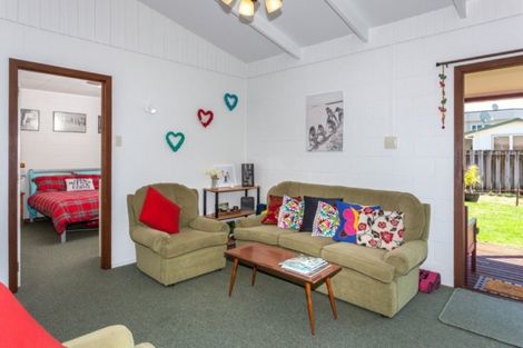 Photo of property in 605a Ocean Road, Whangamata, 3620