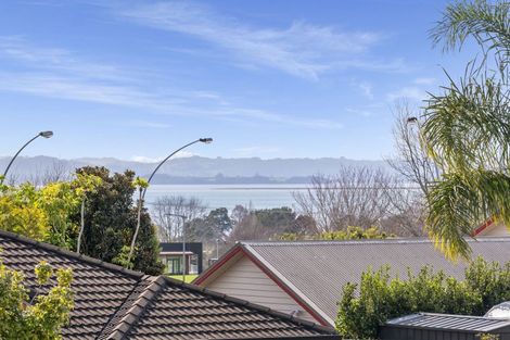 Photo of property in 11 Haden Place, Omokoroa, 3114