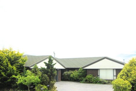 Photo of property in 10 Highcrest Heights, Westmorland, Christchurch, 8025