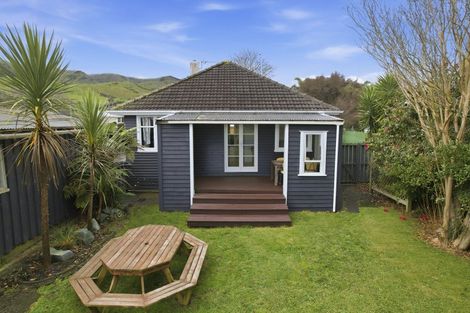 Photo of property in 96 Thames Road, Paeroa, 3600