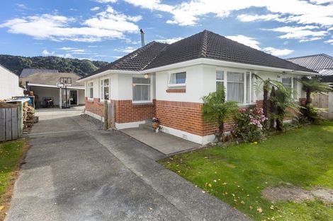 Photo of property in 3 Ruahine Street, Trentham, Upper Hutt, 5018