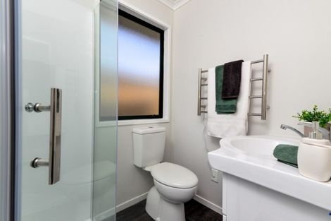 Photo of property in 4 Benson Road, Fairview Downs, Hamilton, 3214