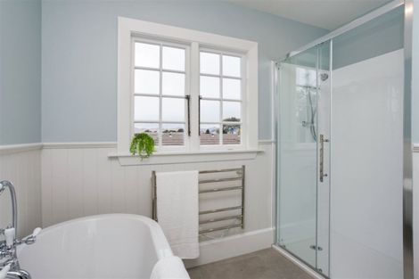 Photo of property in 32 Hawkesbury Avenue, St Albans, Christchurch, 8014