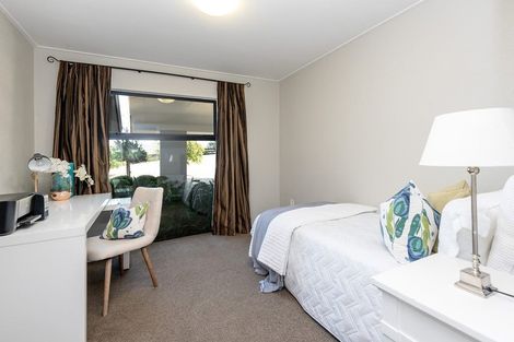 Photo of property in 141 Point View Drive, East Tamaki Heights, Auckland, 2016