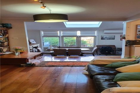 Photo of property in 92 Austin Street, Mount Victoria, Wellington, 6011