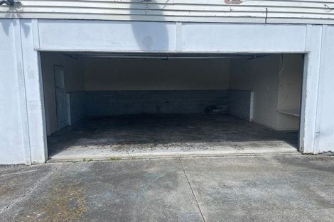 Photo of property in 4 Oaklands Grove, Clouston Park, Upper Hutt, 5018