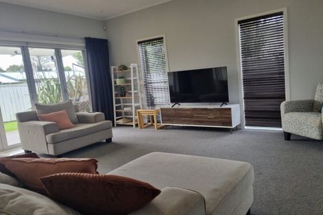 Photo of property in 1/458 Great South Road, Opaheke, Papakura, 2113