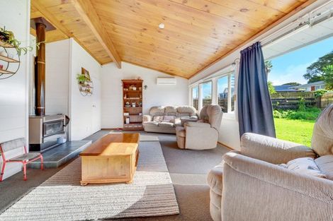 Photo of property in 32 Ingram Street, Papakura, 2110