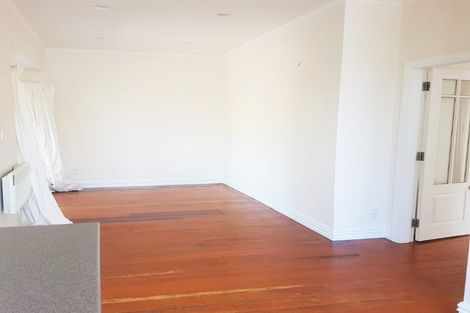 Photo of property in 1/12 Roslyn Terrace, Devonport, Auckland, 0624