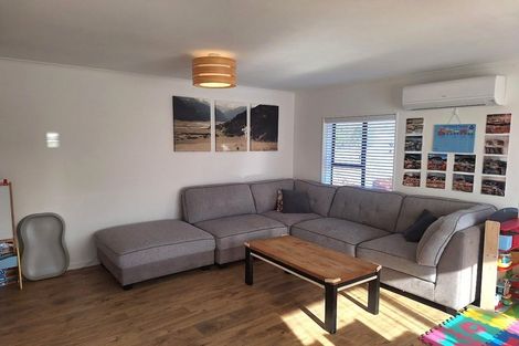 Photo of property in 4/30 Leighton Avenue, Waiwhetu, Lower Hutt, 5010