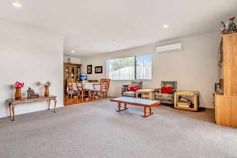 Photo of property in 2 Warriston Avenue, Waiuku, 2123