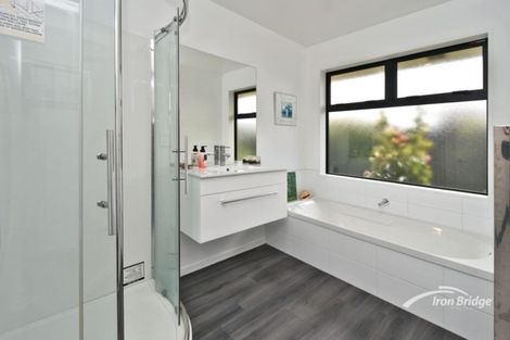 Photo of property in 37 Te Korari Street, Marshland, Christchurch, 8083