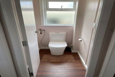 Photo of property in 106 Whites Line East, Waiwhetu, Lower Hutt, 5010