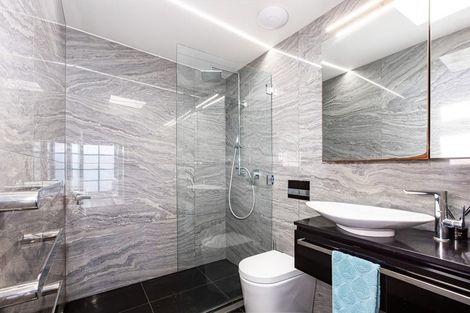 Photo of property in 377a Karaka Bay Road, Karaka Bays, Wellington, 6022