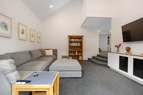 Photo of property in 4 Libra Place, Kawaha Point, Rotorua, 3010