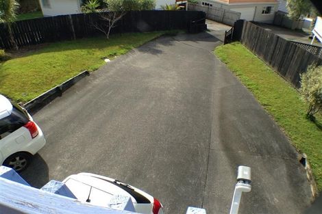 Photo of property in 11 Santiago Crescent, Unsworth Heights, Auckland, 0632