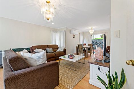 Photo of property in 25 Bronte Place, Somerville, Auckland, 2014