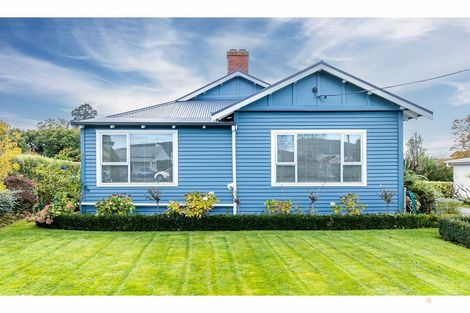 Photo of property in 12 Parsonage Road, Waimate, 7924
