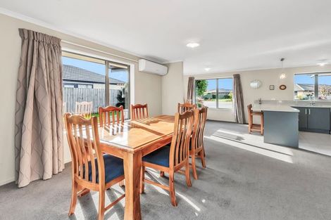 Photo of property in 16 Stanwood Grove, Darfield, 7510