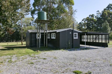 Photo of property in 654b Tukairangi Road, Kinloch, Taupo, 3385