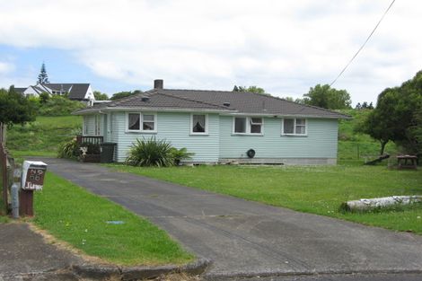 Photo of property in 66 Birdwood Road East, Swanson, Pukekohe, 0612