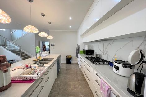 Photo of property in 14a Domain Road, Weymouth, Auckland, 2103