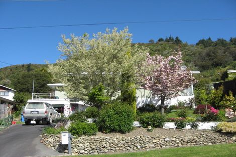 Photo of property in 101 Milton Terrace, Picton, 7220