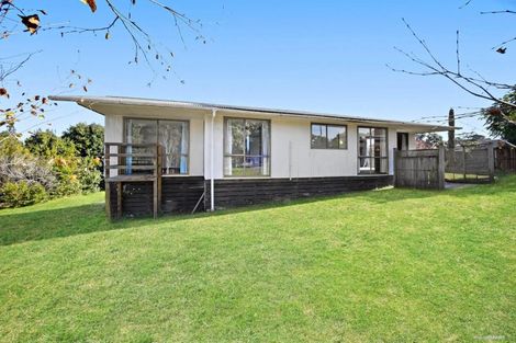 Photo of property in 141 Moire Road, West Harbour, Auckland, 0618