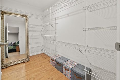 Photo of property in 6 Phar Lap Crescent, Takanini, 2112