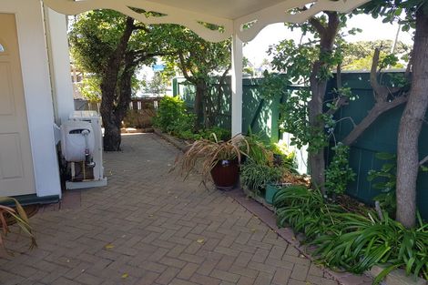 Photo of property in 153 Coutts Street, Kilbirnie, Wellington, 6022