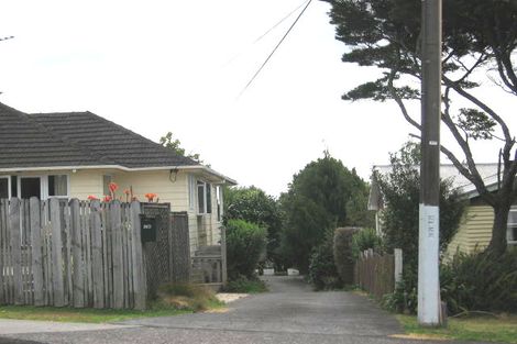 Photo of property in 2/36 Salisbury Road, Birkdale, Auckland, 0626