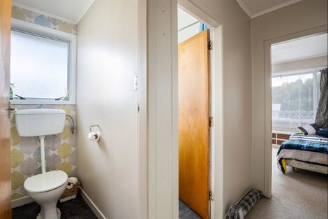 Photo of property in 5 Oranga Street, Marfell, New Plymouth, 4310