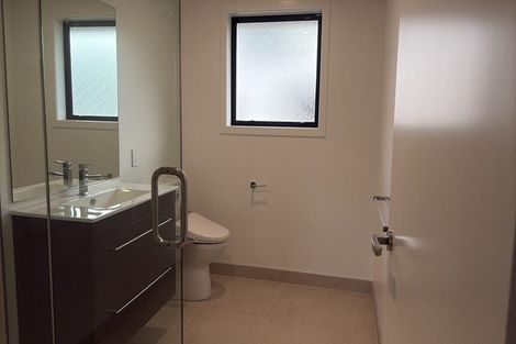 Photo of property in 215 Queens Drive, Windsor, Invercargill, 9810
