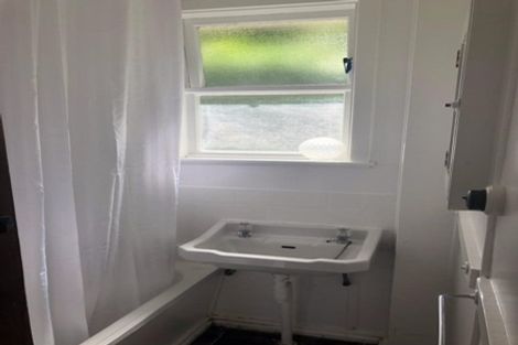 Photo of property in 24 Victory Avenue, Karori, Wellington, 6012