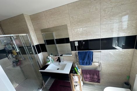 Photo of property in 8a Hallberry Road, Mangere East, Auckland, 2024