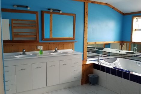 Photo of property in 18 Sir George Back Street, Opua, 0200