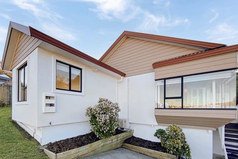 Photo of property in 23 Ian Sage Avenue, Torbay, Auckland, 0630