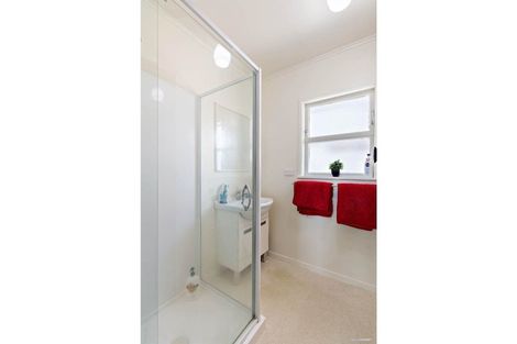 Photo of property in 1/84 Archers Road, Glenfield, Auckland, 0629