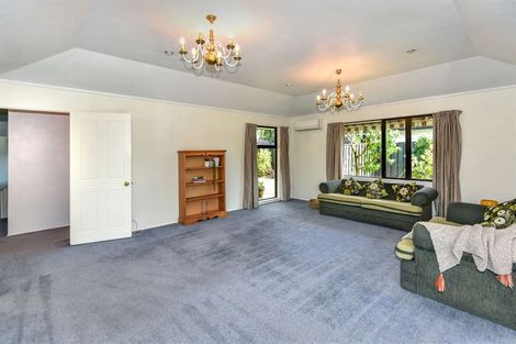 Photo of property in 5 Villa Grove, Ilam, Christchurch, 8041