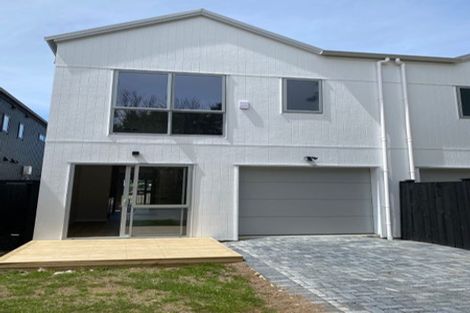 Photo of property in 11 Yellow Pear Lane, Karaka, 2578