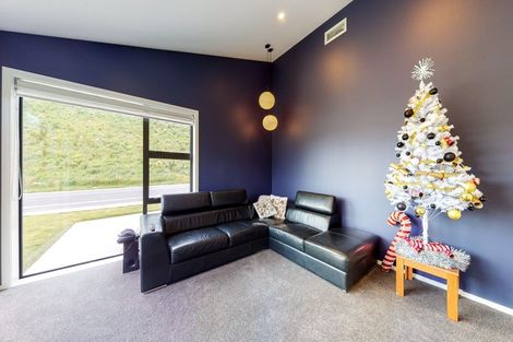 Photo of property in 23 Queen Charlotte Drive, Aotea, Porirua, 5024