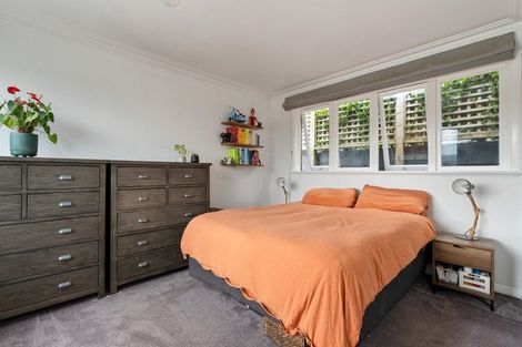 Photo of property in 11 Cavendish Square, Strathmore Park, Wellington, 6022