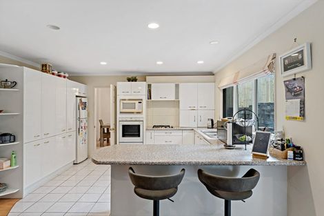 Photo of property in 25 Bronte Place, Somerville, Auckland, 2014