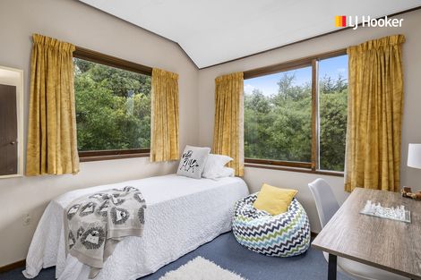 Photo of property in 122 Larnach Road, Vauxhall, Dunedin, 9013