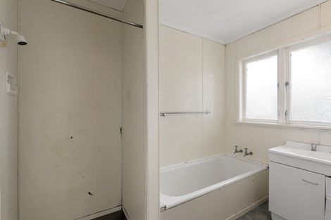 Photo of property in 128 Rosier Road, Glen Eden, Auckland, 0602
