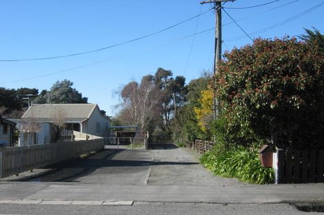 Photo of property in 399 High Street South, Carterton, 5713